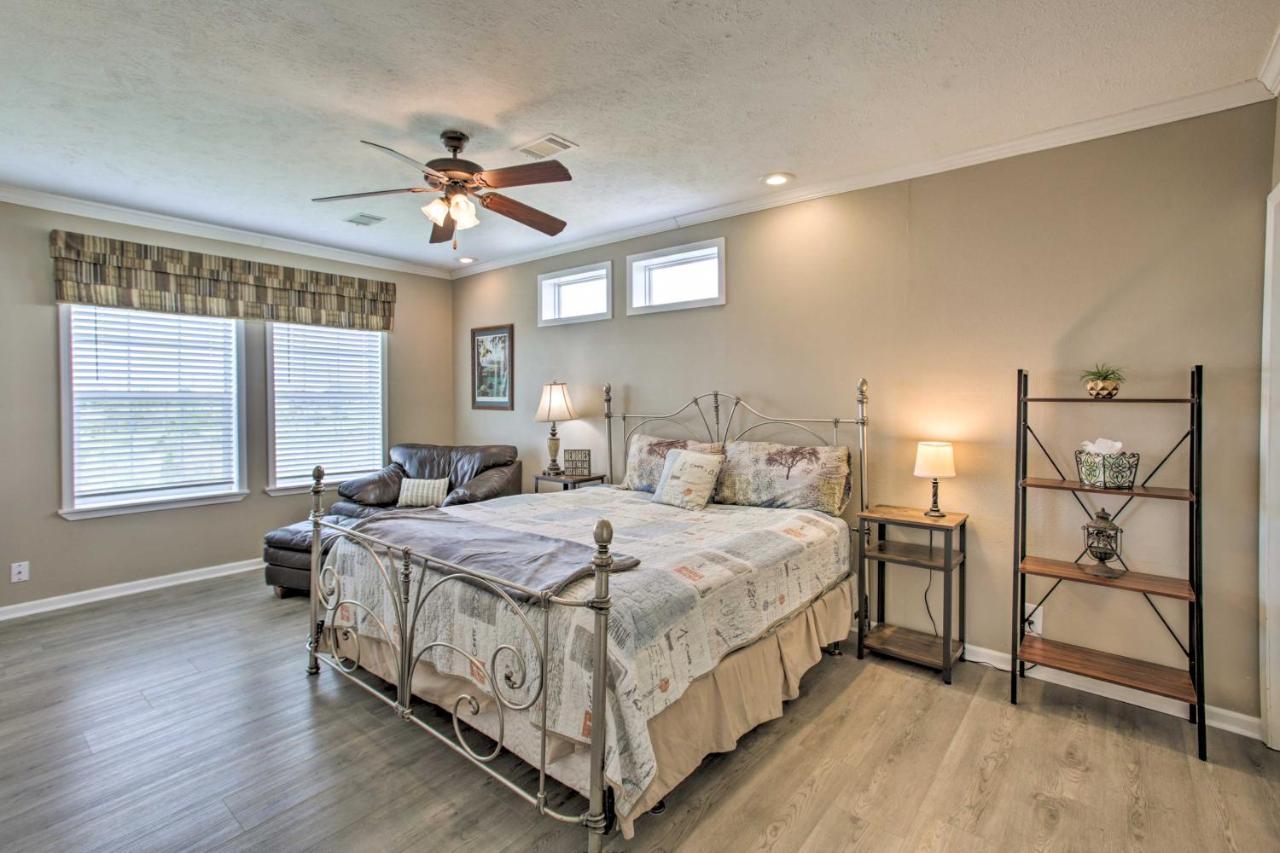 Waterfront New Orleans Home With Private Dock And Pier Extérieur photo